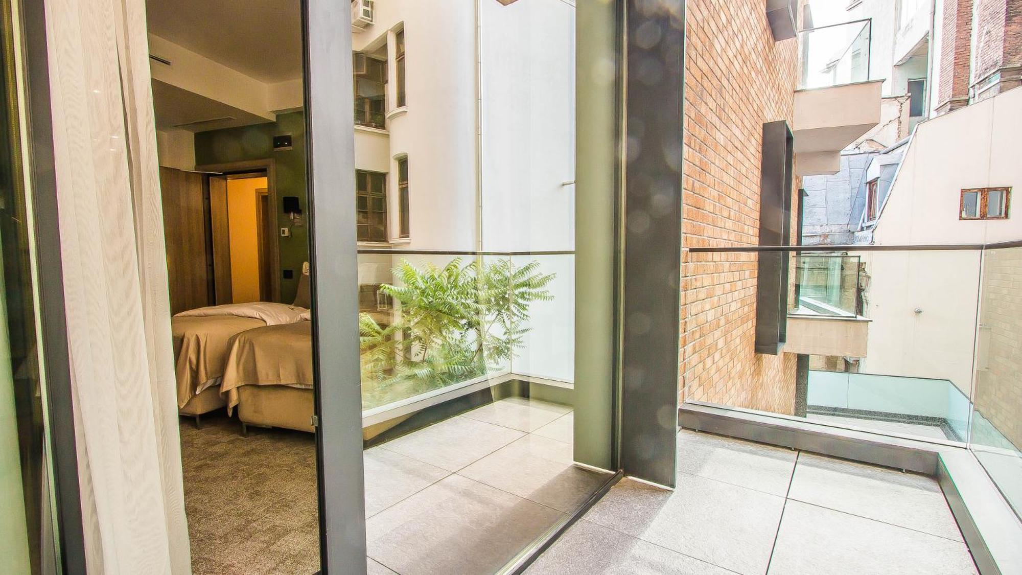 Central Carol Aparthotel 2 بوخارست المظهر الخارجي الصورة